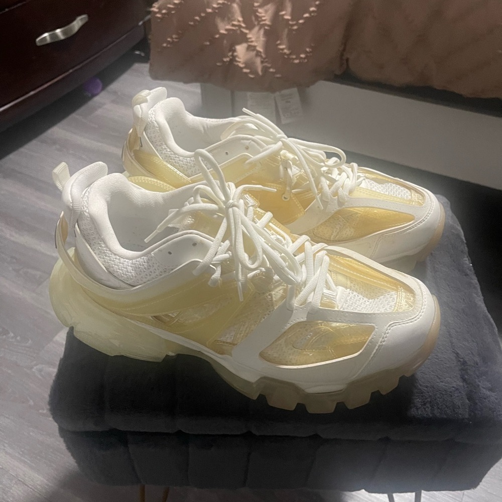 Balenciaga sneakers size 12 men’s - Picture 3 of 5